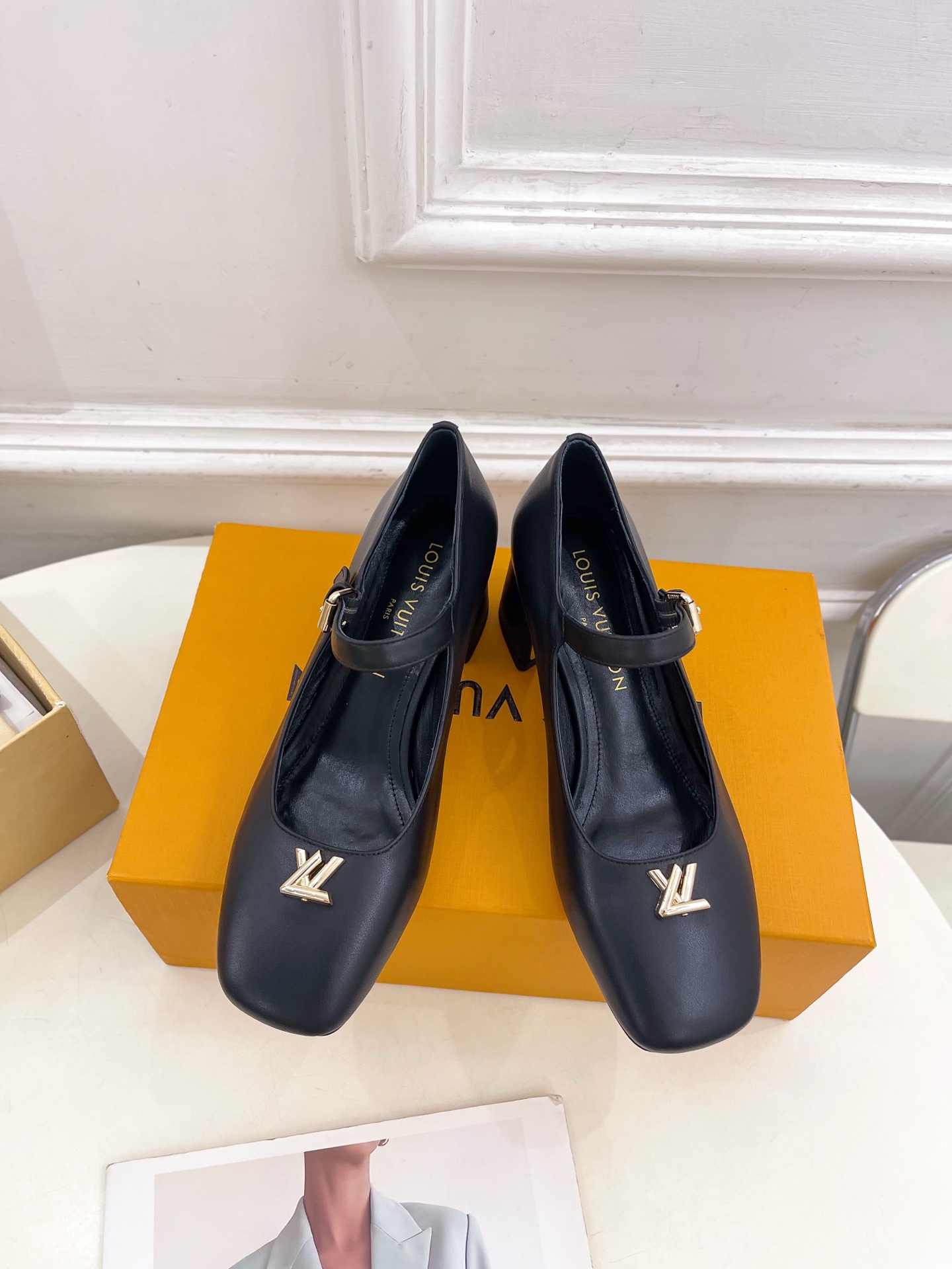 Women's high heels